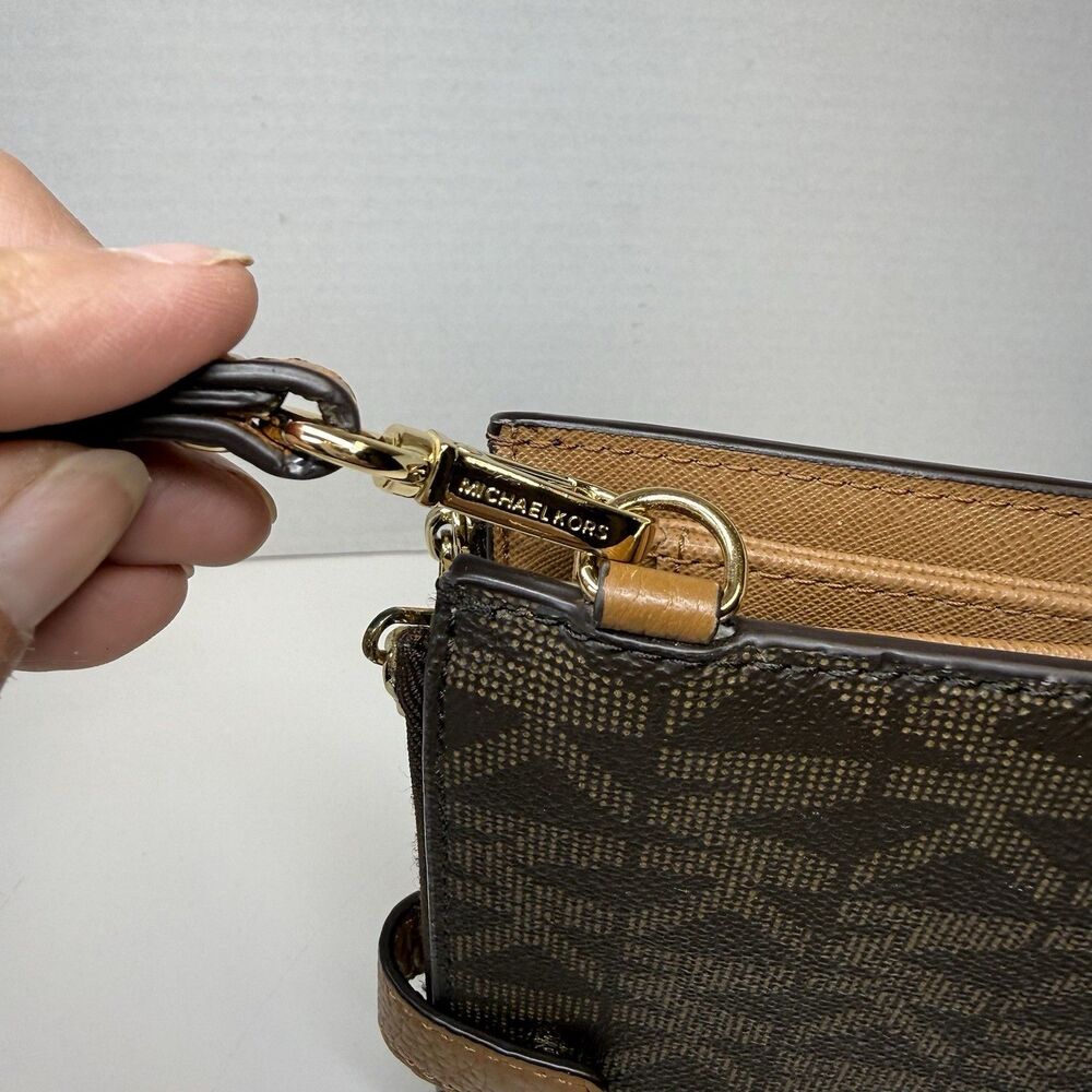 Michael Kors Jet Set Travel Double Zip Wristlet Wallet MK Brown & Tan New - Picture 4 of 8